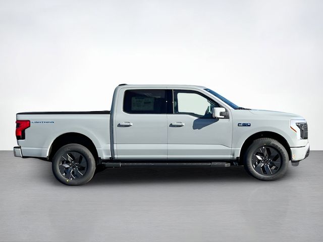 2025 Ford F-150 Lightning Lariat photo 2