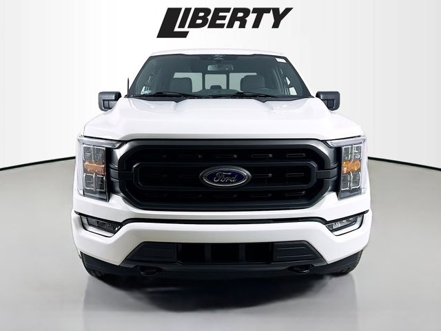 2022 Ford F-150 XLT photo 2