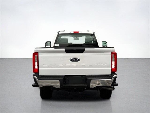2025 Ford F-350 XL photo 4