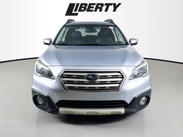 2015 Subaru Outback 2.5i photo 2