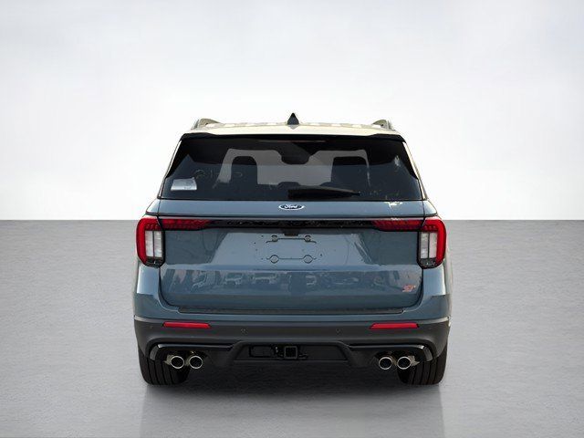 2025 Ford Explorer ST photo 3