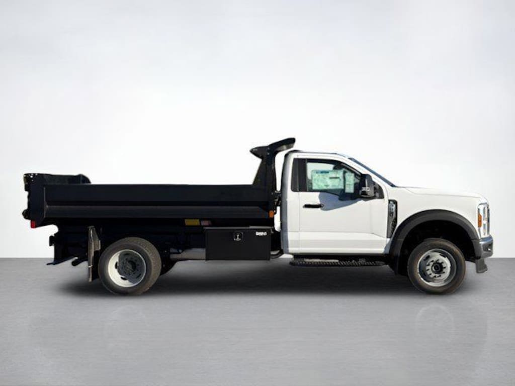 New 2025 Ford F-550SD XL Chassis