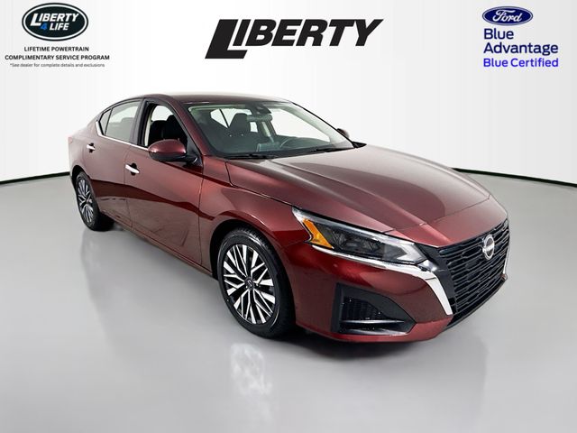 2023 Nissan Altima SV's photo