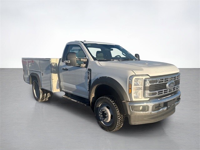2024 Ford F-450 XL photo 2
