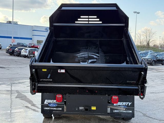 2025 Ford F-550 Super Duty Chassis Cab XL - Photo 30