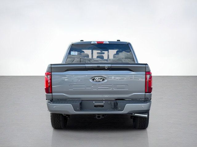 2025 Ford F-150 XLT photo 4