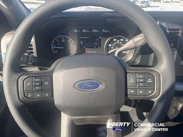 2024 Ford F-450 Super Duty Chassis Cab XL - Photo 24