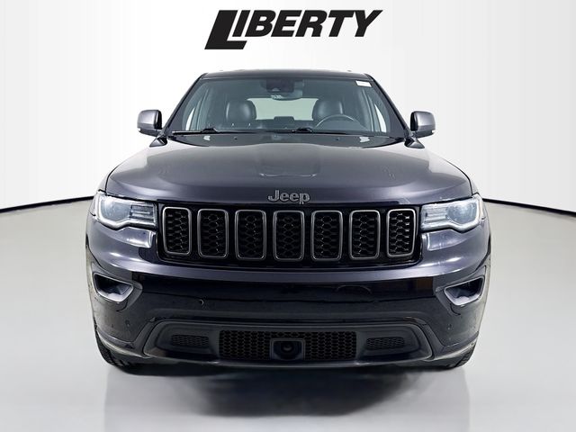 2021 Jeep Grand Cherokee Anniversary Edition photo 2