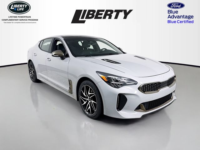 2023 Kia Stinger GT-Line's photo