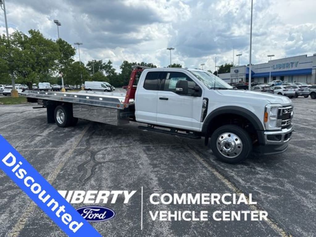 New 2023 Ford F-550SD XLT Chassis