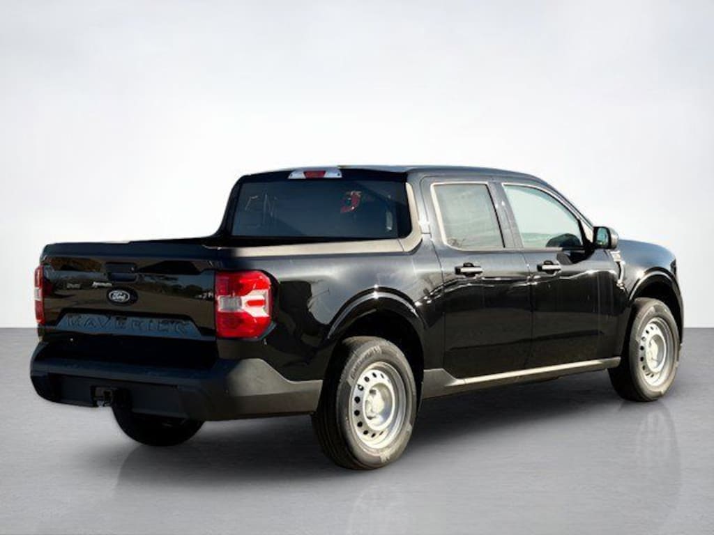 New 2025 Ford Maverick XL Truck