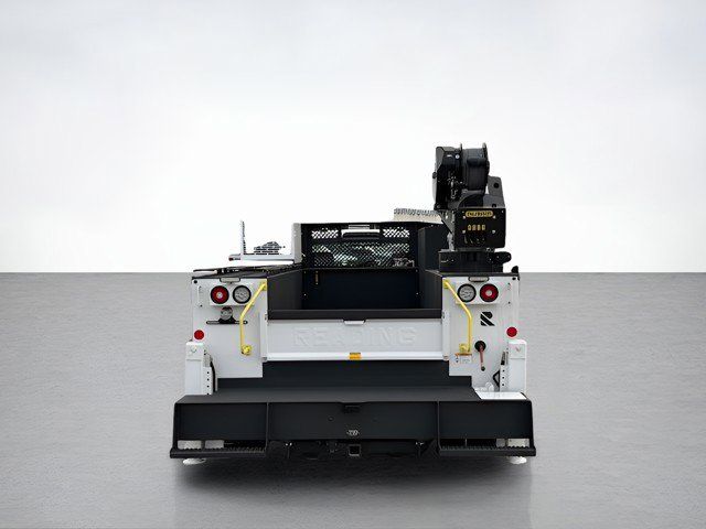 2025 Ford F-550 photo 4
