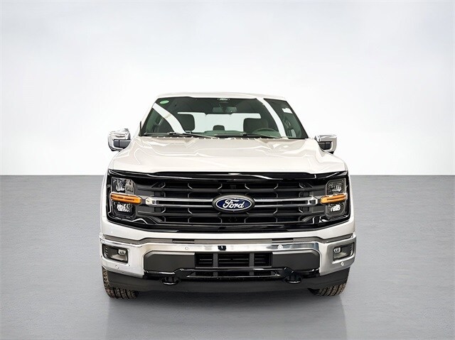 2025 Ford F-150 XLT photo 2