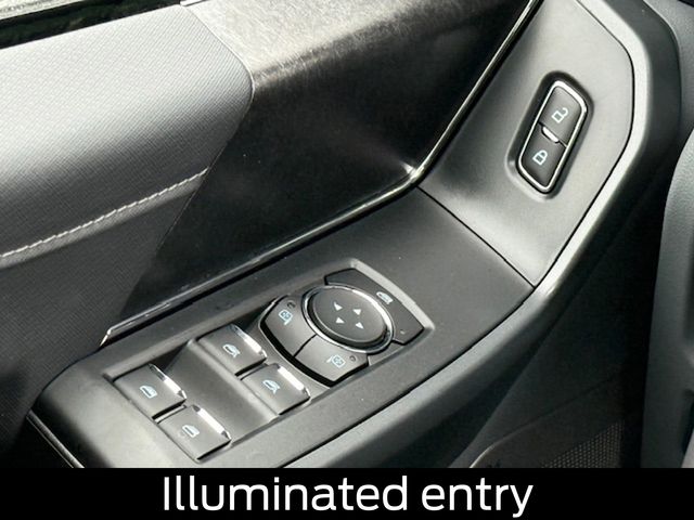 2025 Ford F-150 Lightning Flash - Photo 36