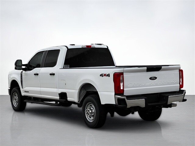 2025 Ford F-250 photo 3