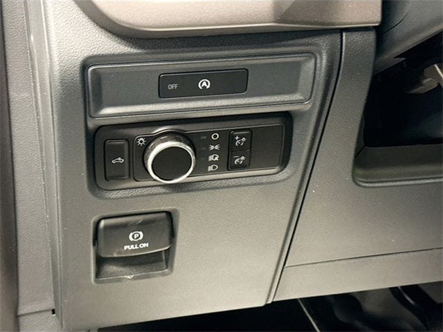 2025 Ford F-150 XL - Photo 10