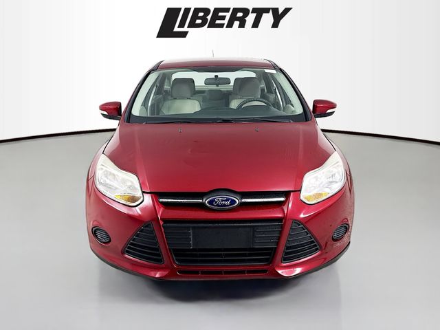 Used 2014 Ford Focus SE with VIN 1FADP3F24EL368832 for sale in Maple Heights, OH
