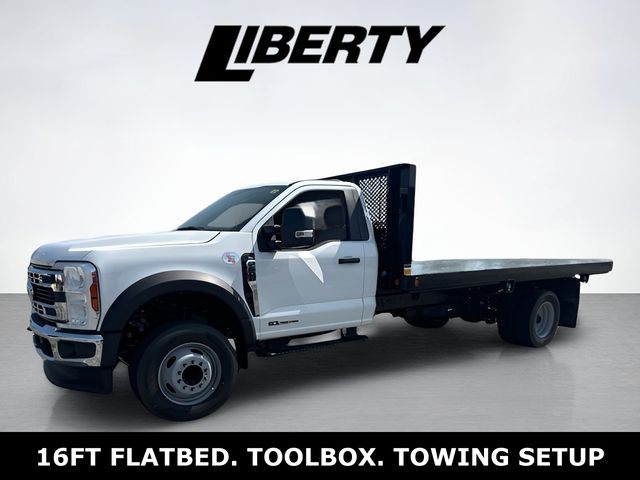 2024 Ford F-600 Super Duty Chassis Cab XL's photo