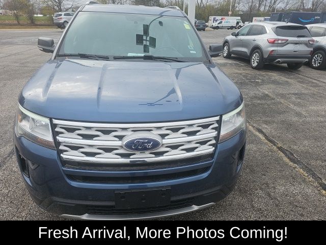 2019 Ford Explorer XLT photo 2