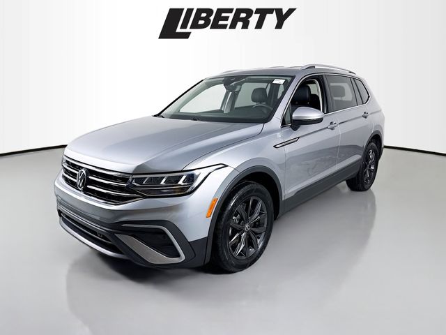 2022 Volkswagen Tiguan SE photo 2