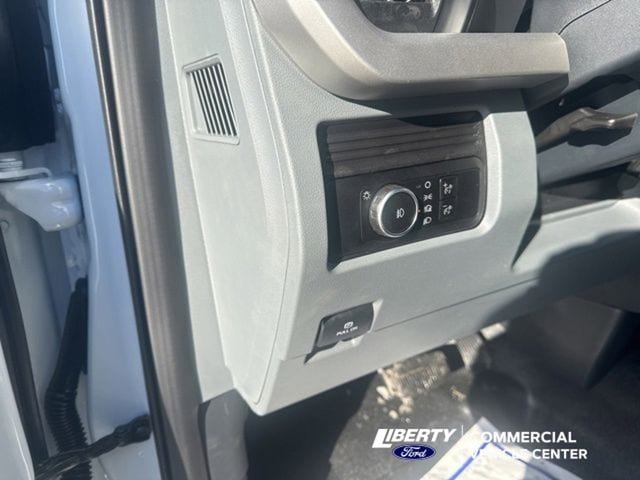 2024 Ford F-450 Super Duty Chassis Cab XL - Photo 14