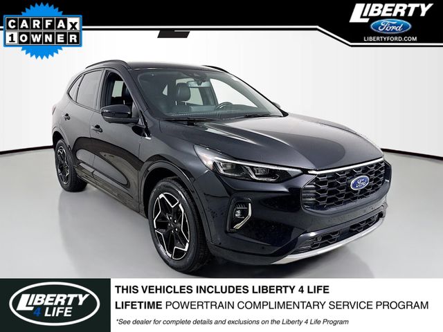 2023 Ford Escape ST-Line Elite's photo