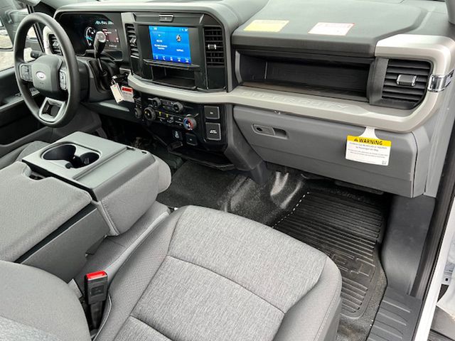 2025 Ford F-550 Super Duty Chassis Cab XL - Photo 13