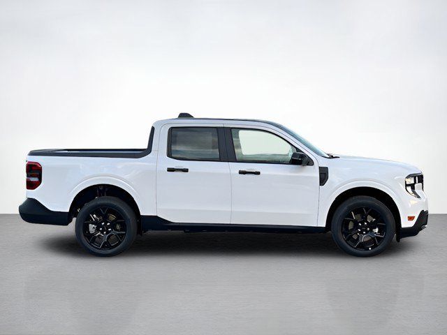 2025 Ford Maverick XLT photo 2