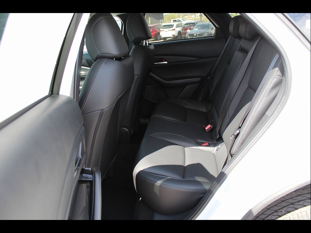 2025 Mazda CX-30 Preferred - Photo 16