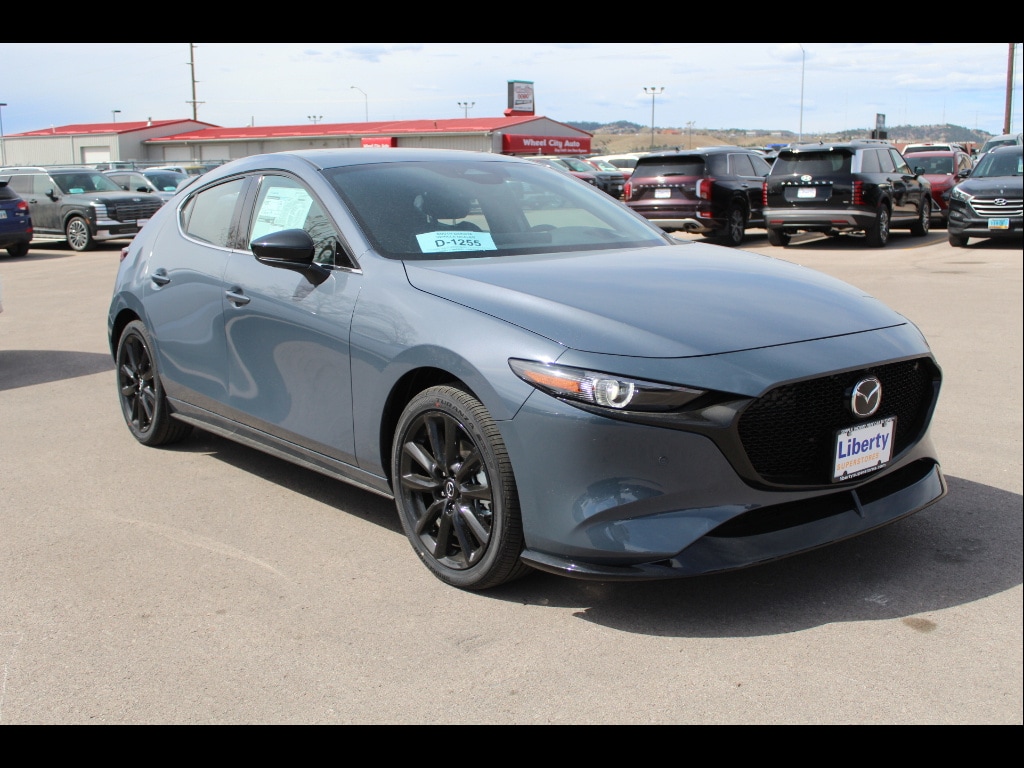 2026 Mazda CX-3 Premium Plus 2.5 AT 5-Door SKYACTIV AWD's photo