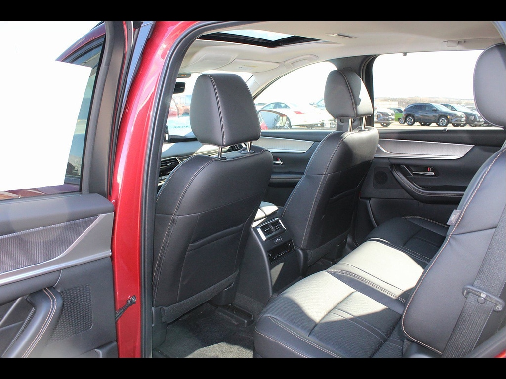 2026 Mazda CX-70 Preferred Package - Photo 18