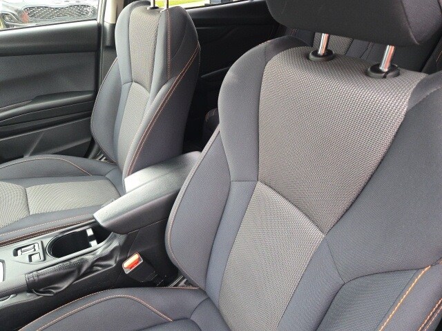 2021 Subaru Crosstrek Premium photo 2