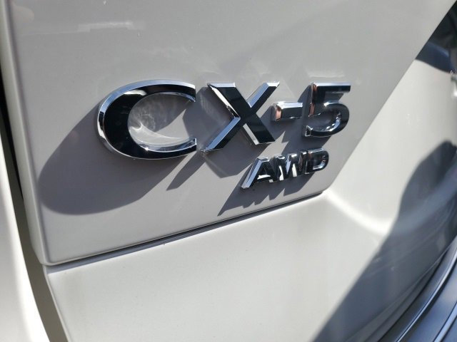 2025 Mazda CX-5 2.5 S Preferred photo 3