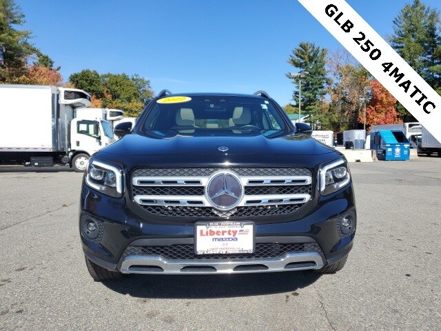 2022 Mercedes Benz GLB 250 4MATIC photo 3