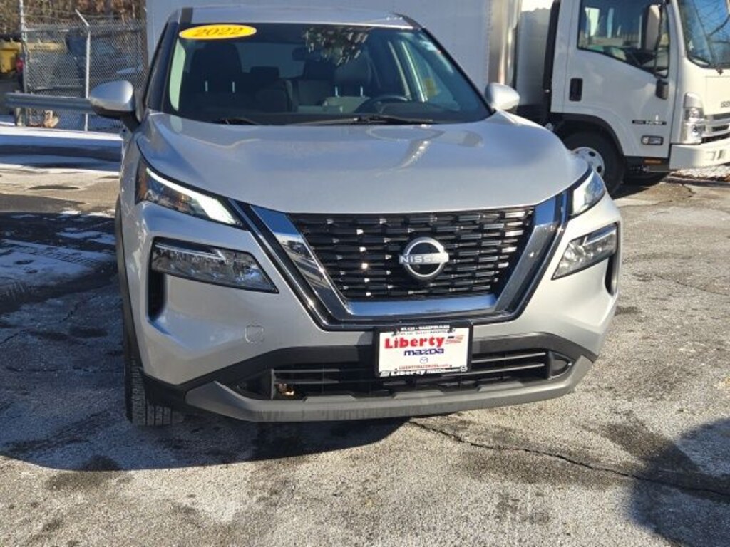 Used 2022 Nissan Rogue SV SUV