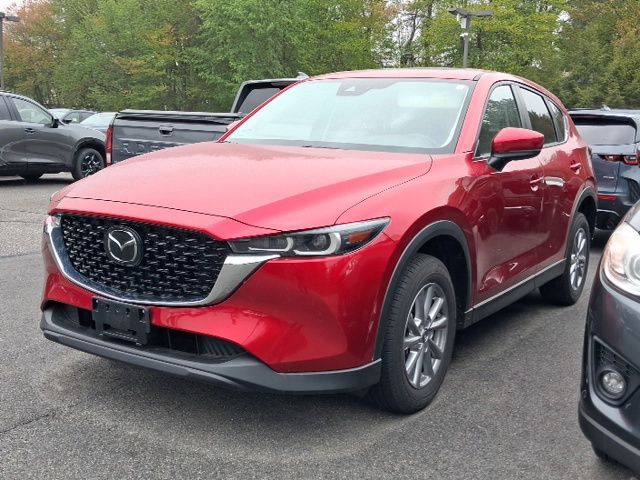 2023 Mazda CX-5 S Preferred package Auto AWD's photo