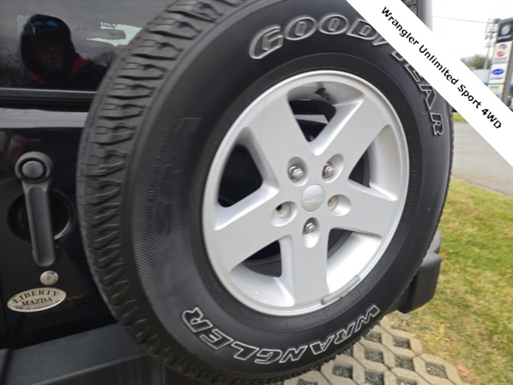 Used 2016 Jeep Wrangler Unlimited Sport SUV