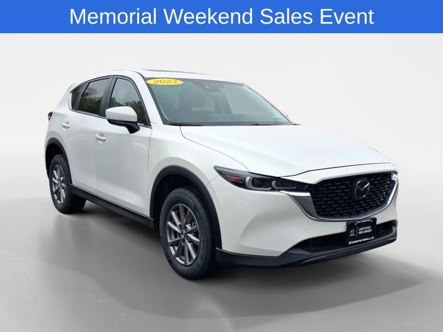 2023 Mazda CX-5 S Preferred package Auto AWD's photo