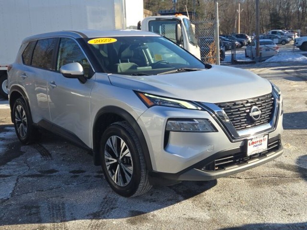 Used 2022 Nissan Rogue SV SUV