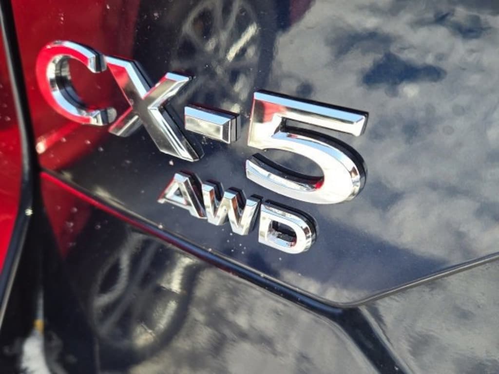 New 2025 Mazda CX-5 2.5 S Preferred AWD Sport Utility