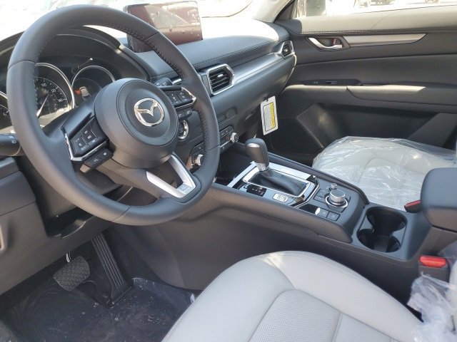 2025 Mazda CX-5 2.5 S Preferred photo 3