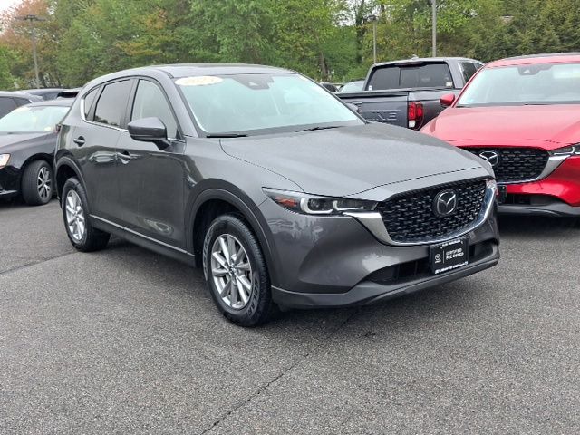 2023 Mazda CX-5 S Preferred package Auto AWD's photo