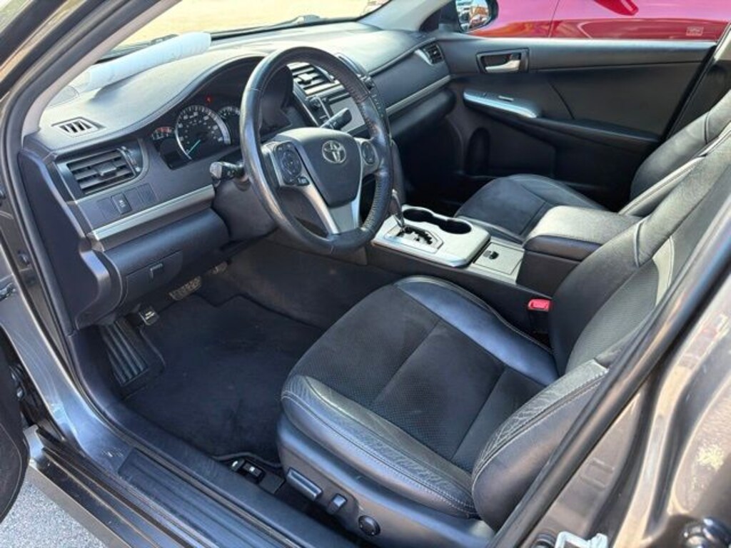 Used 2012 Toyota Camry SE Sedan