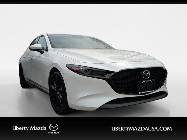 2026 Mazda CX-3 Premium MT 5-Door SKYACTIV's photo