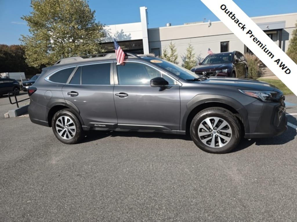 Used 2023 Subaru Outback Premium SUV