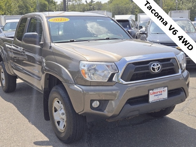 Used 2015 Toyota Tacoma Base with VIN 5TFUU4EN9FX122549 for sale in Wakefield, MA