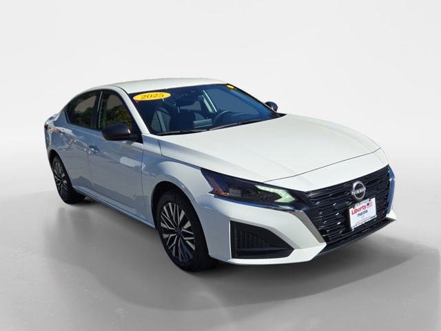 2025 Nissan Altima