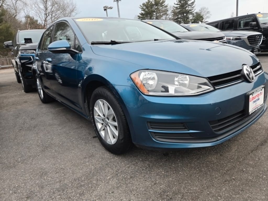 Used 2016 Volkswagen Golf TSI S 4 Door Hatchback