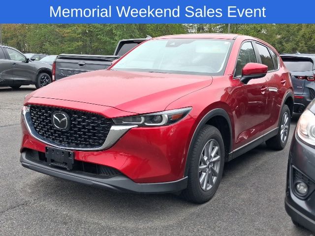 2023 Mazda CX-5 S Preferred package Auto AWD's photo