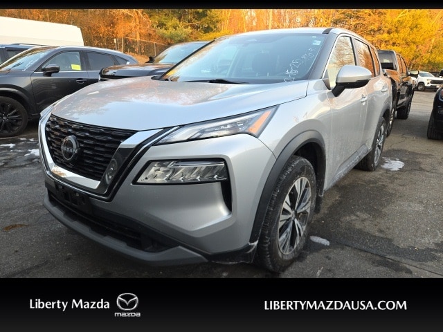 2022 Nissan Rogue SV's photo